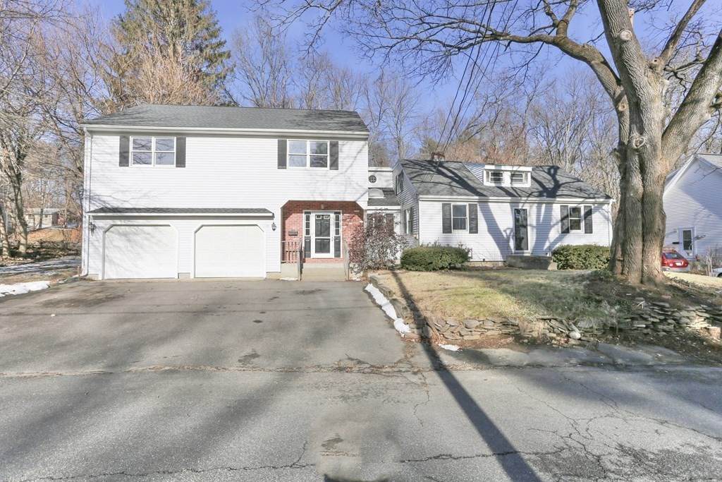 29 Fairlawn St - Photo 1