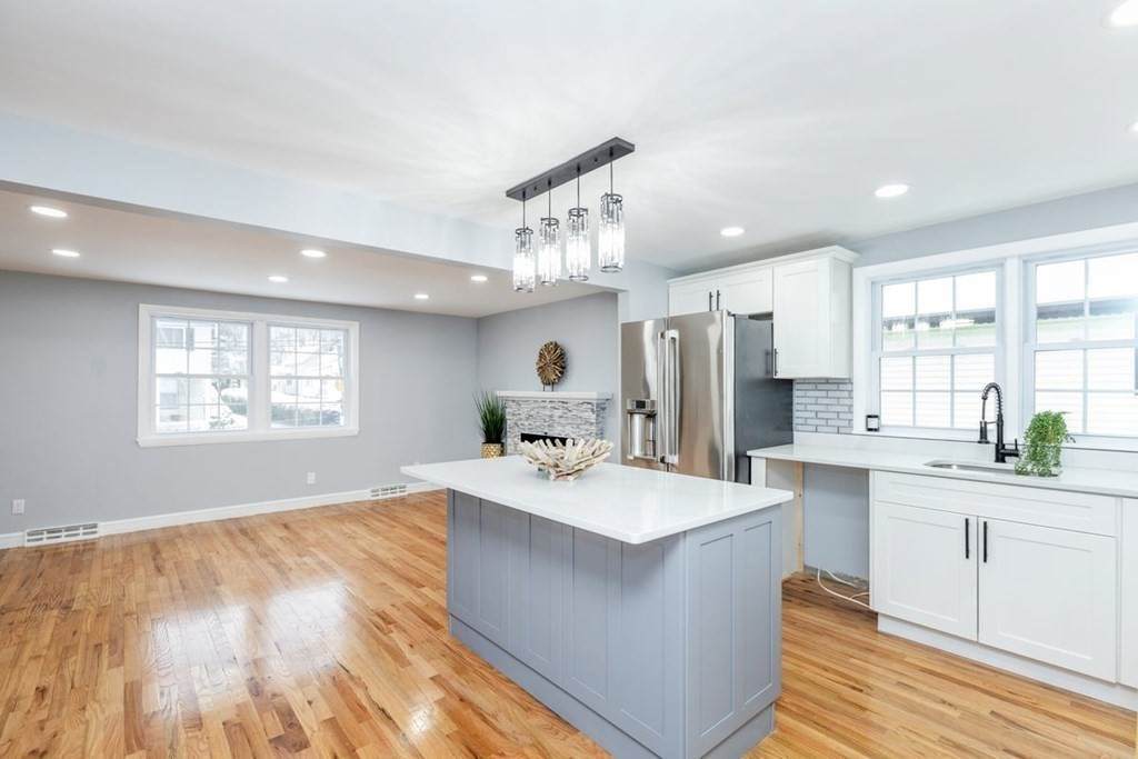 643 Boston St - Photo 1