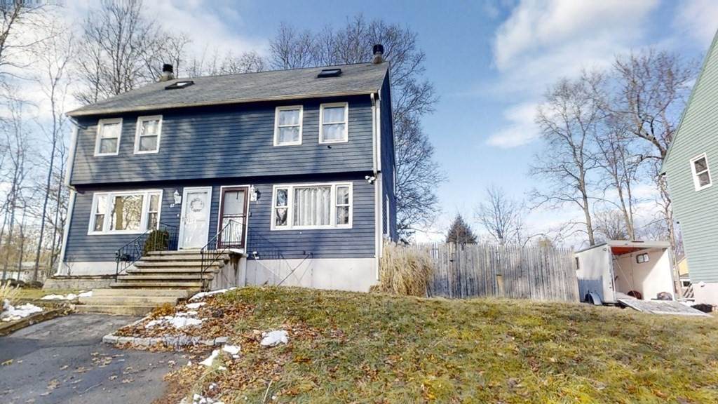 65 Acorn St - Photo 1