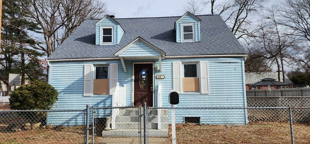 131 Savoy - Photo 1
