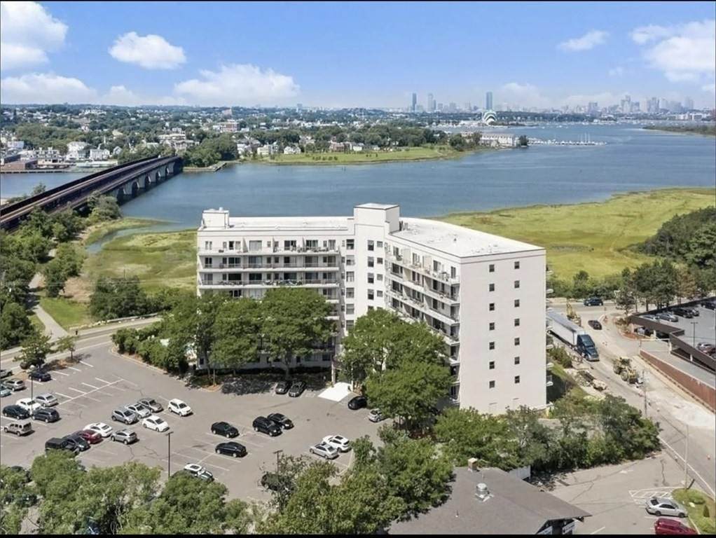 133 Commander Shea Blvd - Photo 1