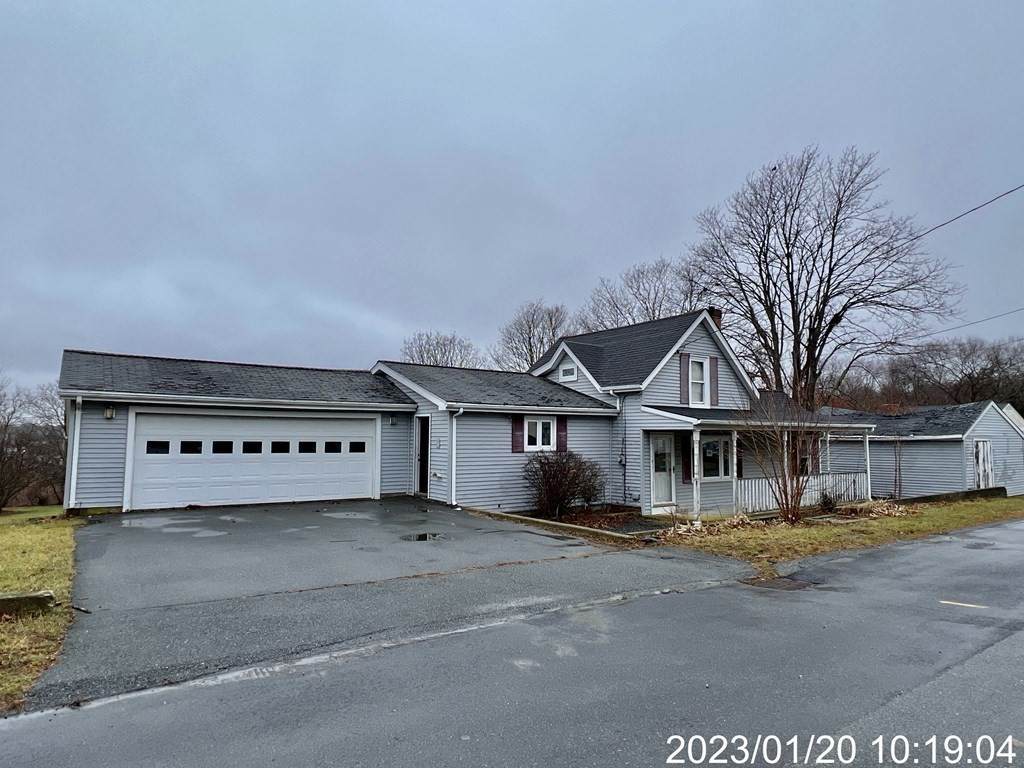 117 Slade St - Photo 1