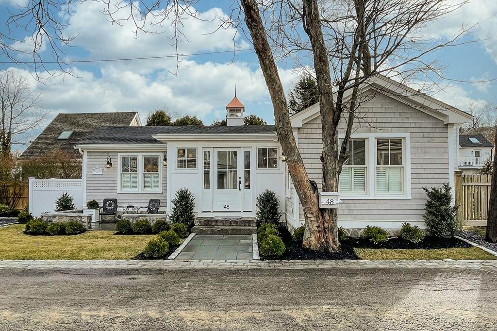 48 James Lane - Photo 1
