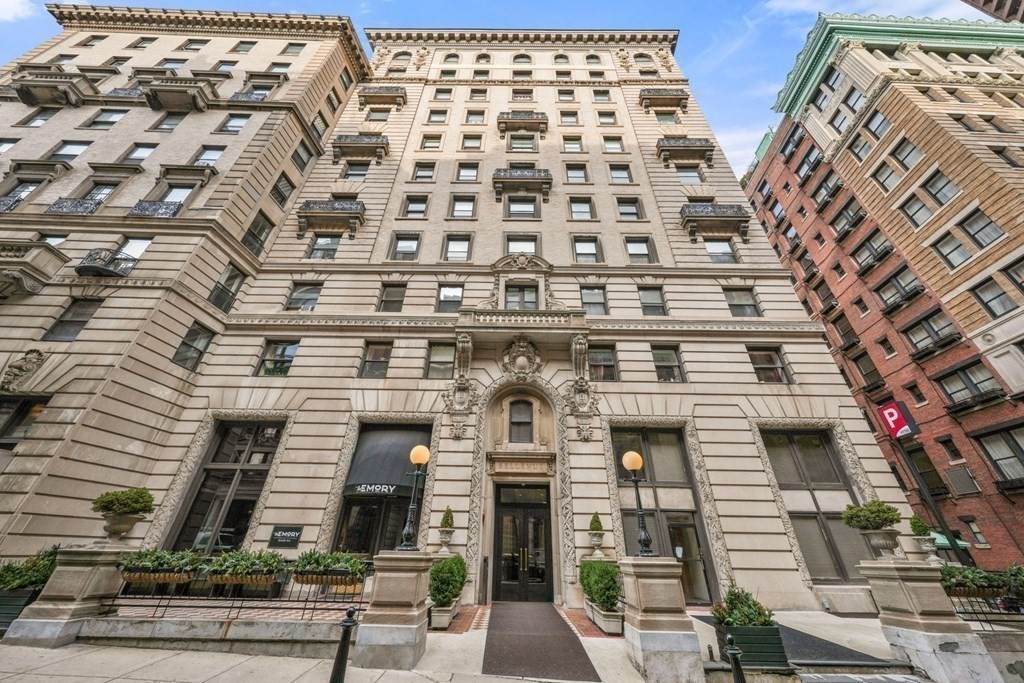 21 Beacon St - Photo 1