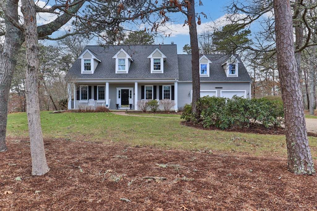 331 Riverview Dr - Photo 1