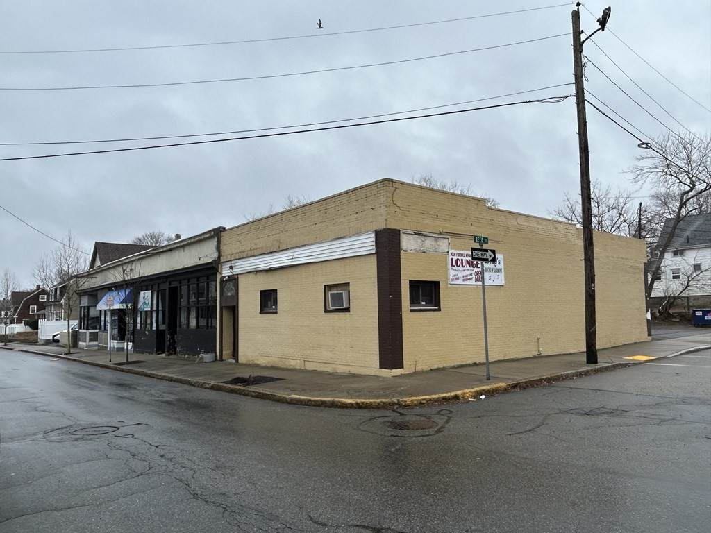 808 818 Kempton St, New Bedford, MA 02740 (MLS 73080097) Westcott