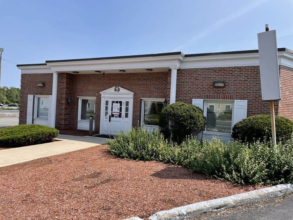 211 North Main - Photo 1