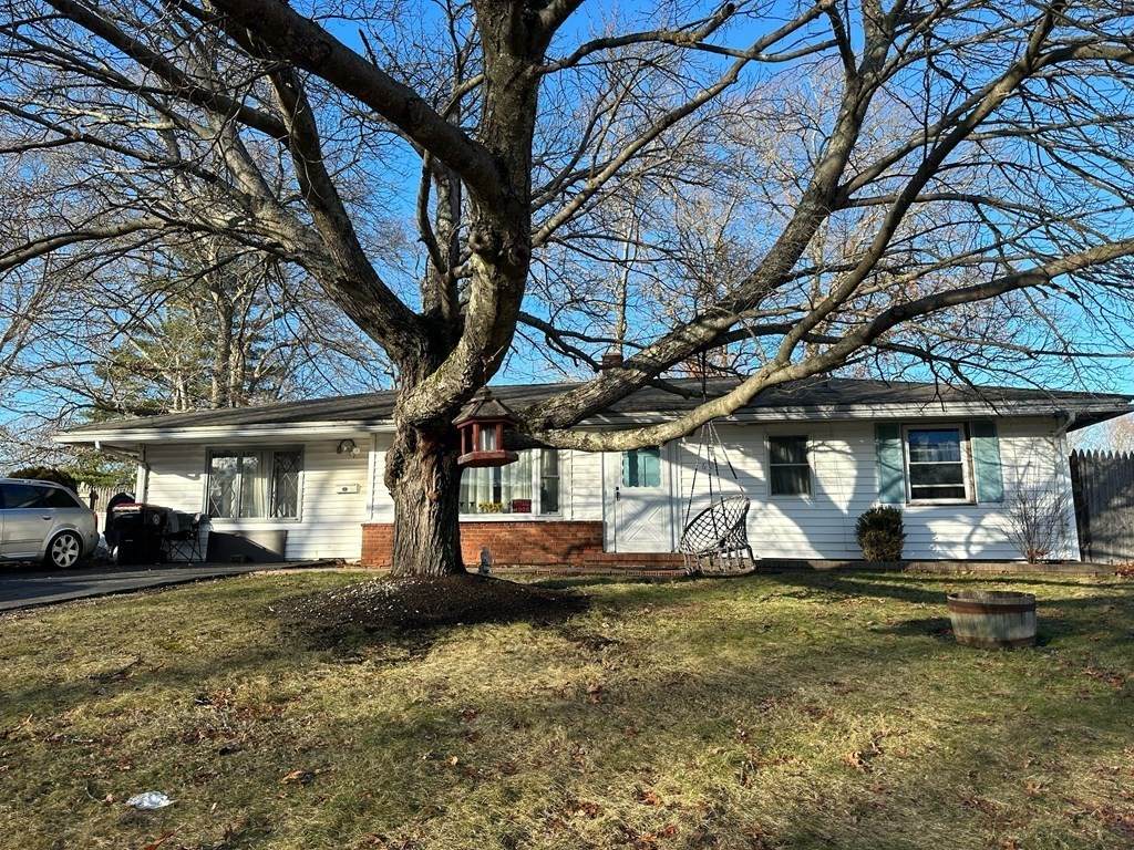 62 Royal Rd - Photo 1