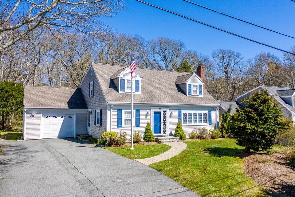56 W Hyannisport Cir - Photo 1