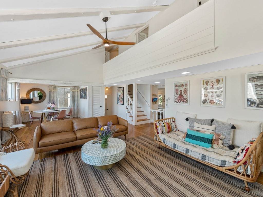 8 Beach St - Photo 1