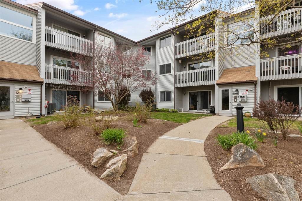 1401 Franklin Crossing Rd - Photo 1