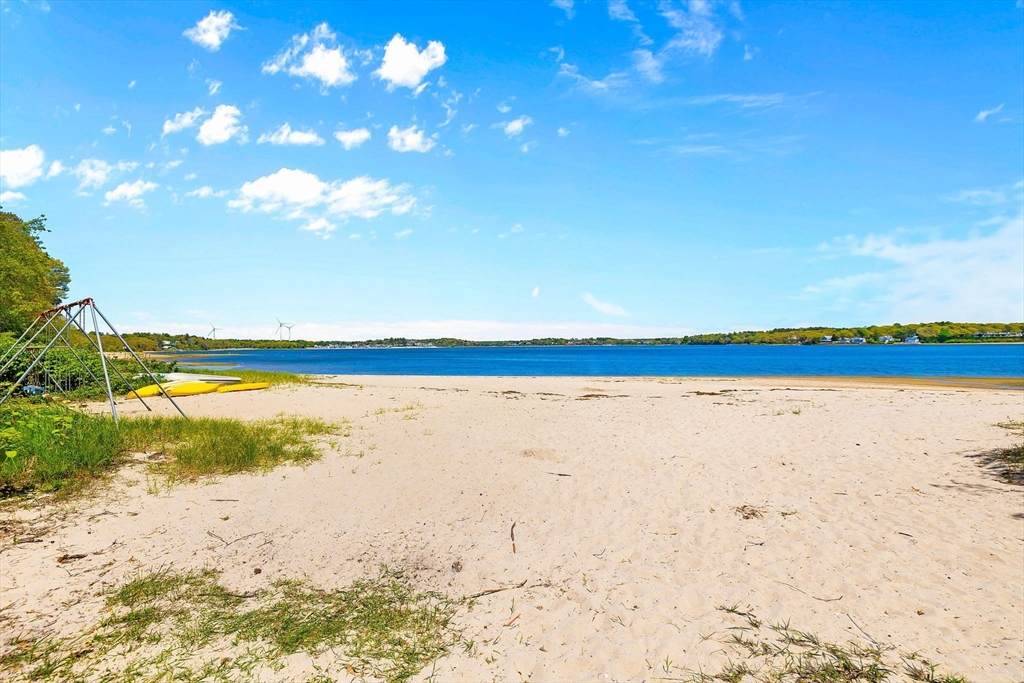 https://bt-photos.global.ssl.fastly.net/mlspin/orig_boomver_1_73242190_2.jpg