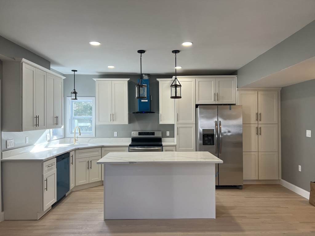 14 Reynolds Ave - Photo 1