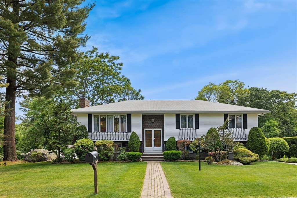 6 Pine Tree Drive - Photo 1