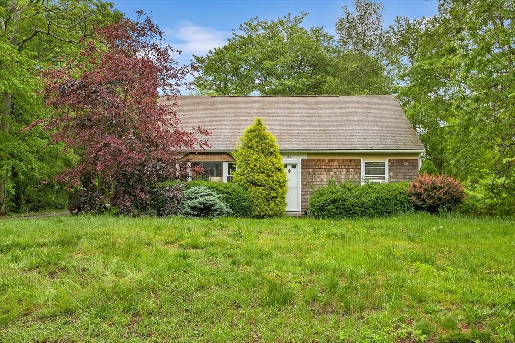 22 Melissa Dr - Photo 1