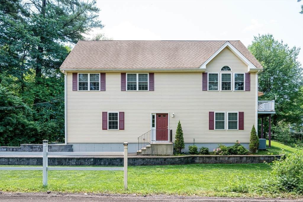 196 Shawsheen Ave - Photo 1