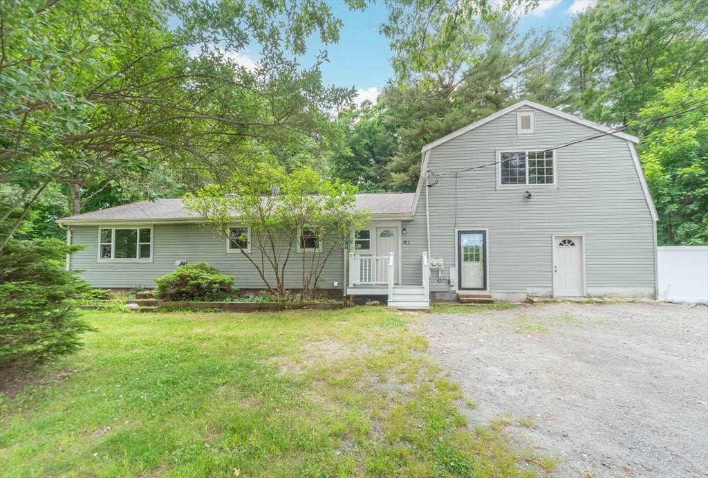 1813 Washington St - Photo 1