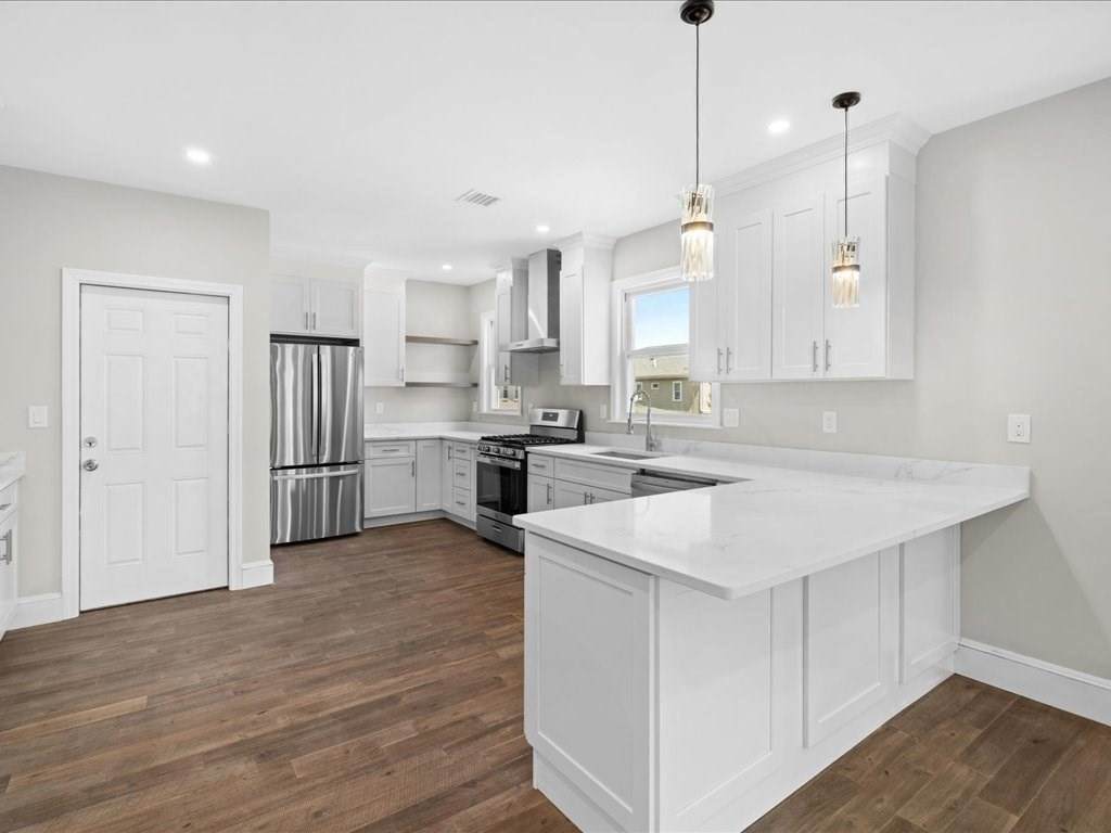 25 Fairfield - Photo 1