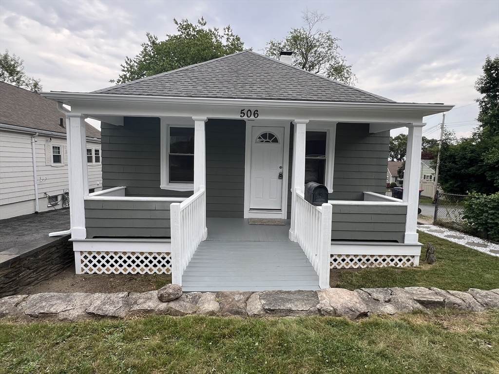 506 Hawes St - Photo 1