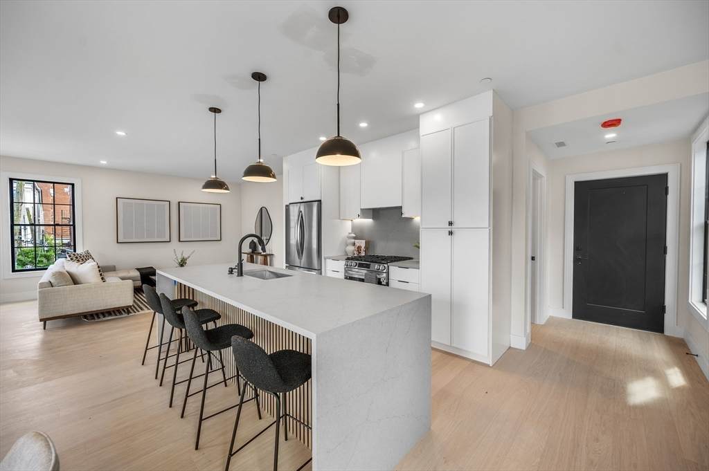 294 Beacon - Photo 1