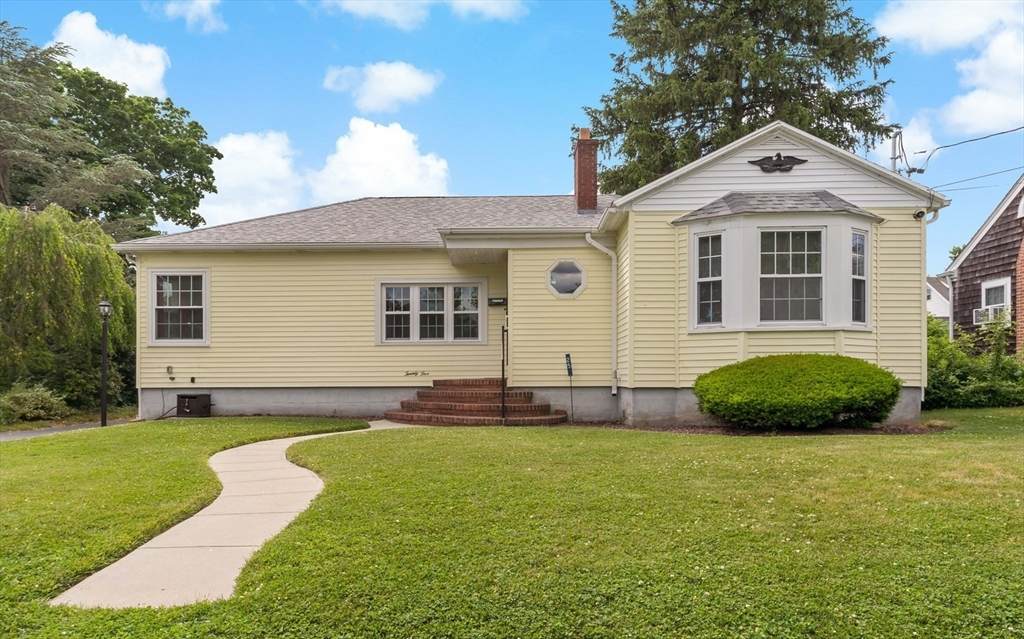 25 Grant Ave - Photo 1