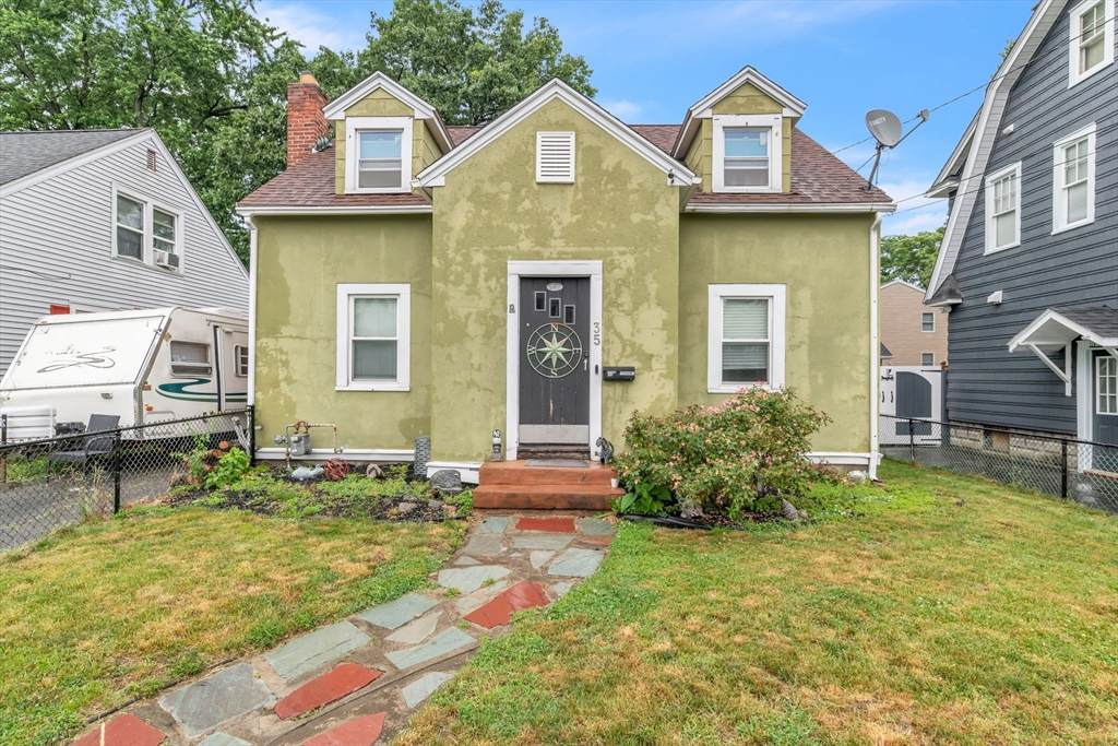35 Merrimac Ave - Photo 1