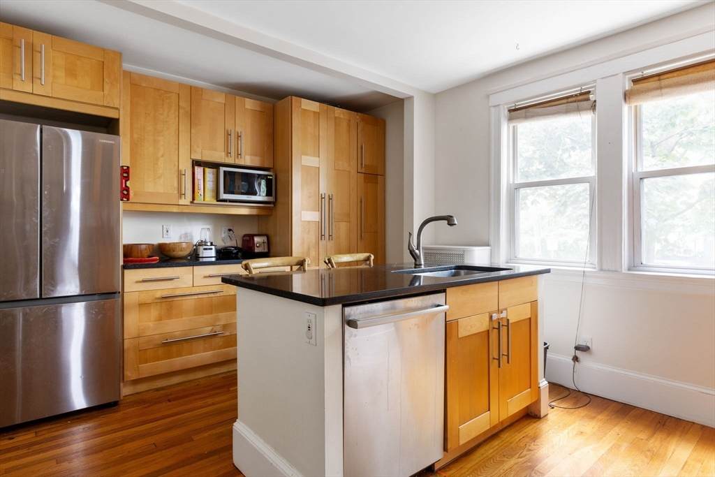 52 Saville St - Photo 1