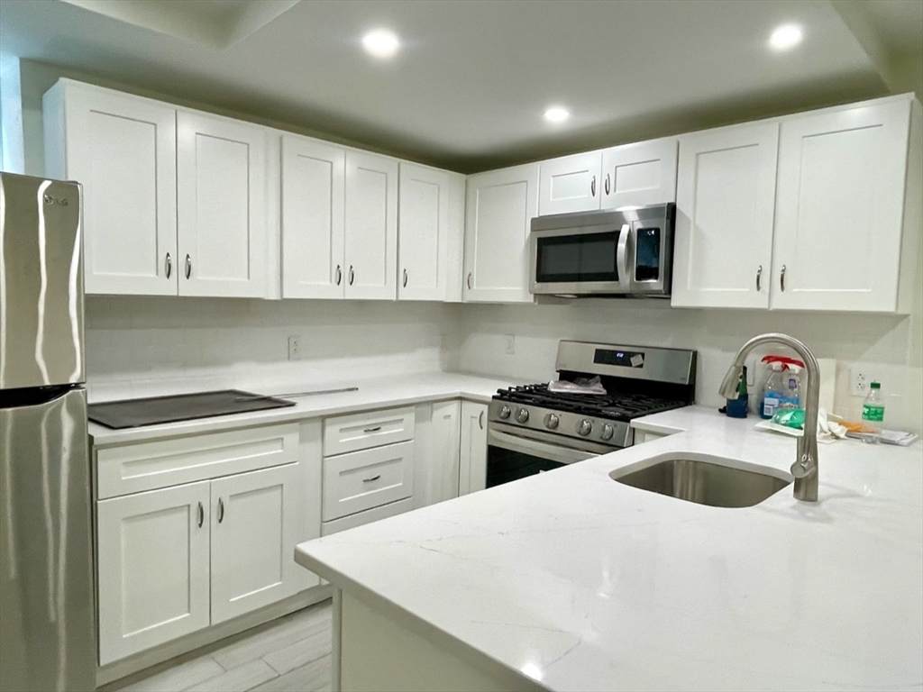 49 Charter Street - Photo 1