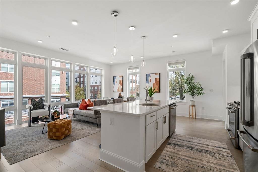 95 Fawcett St - Photo 1