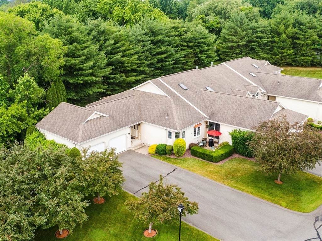 122 Pine Grove Dr - Photo 1