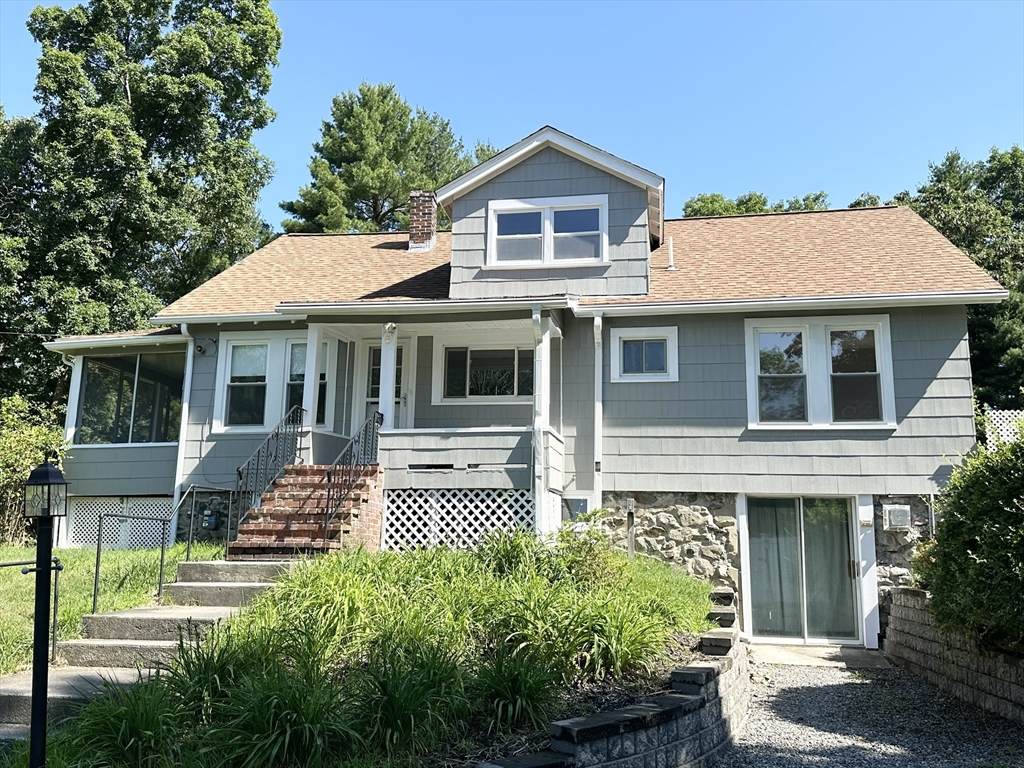 829 Turnpike Street - Photo 1