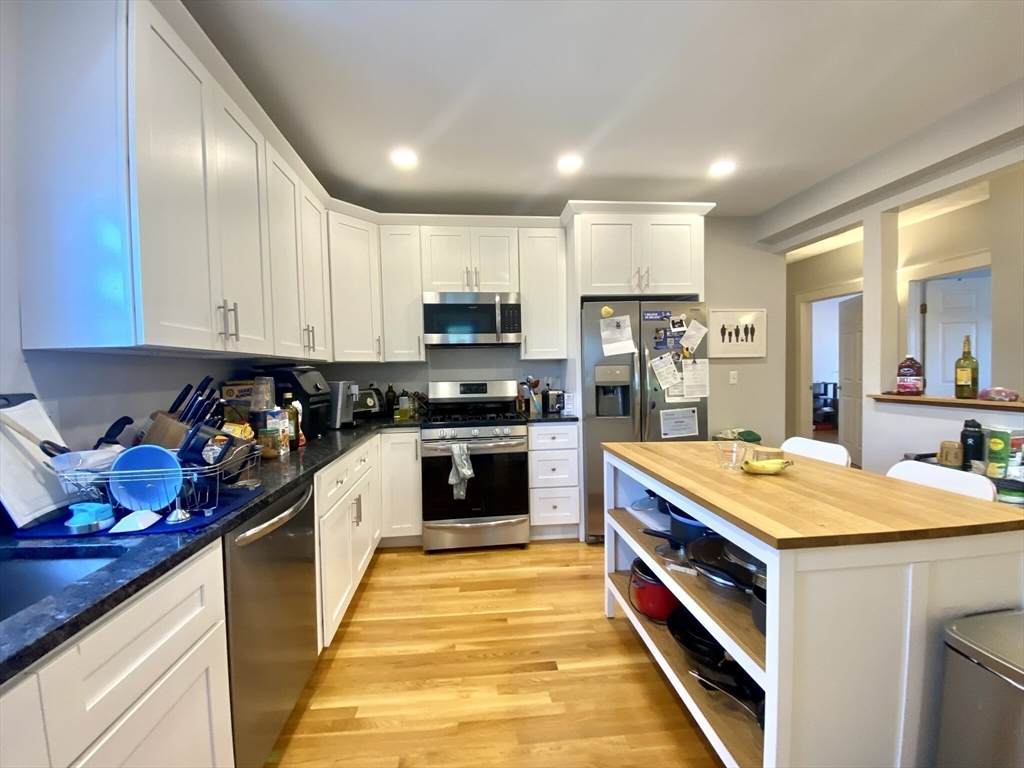 1433 Cambridge St - Photo 1
