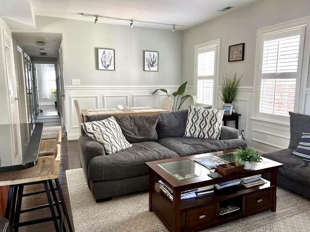 152 O St - Photo 1