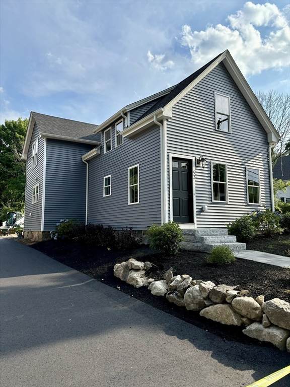52 Lincoln Street - Photo 1