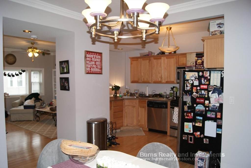 666 E 5th Street - Photo 1