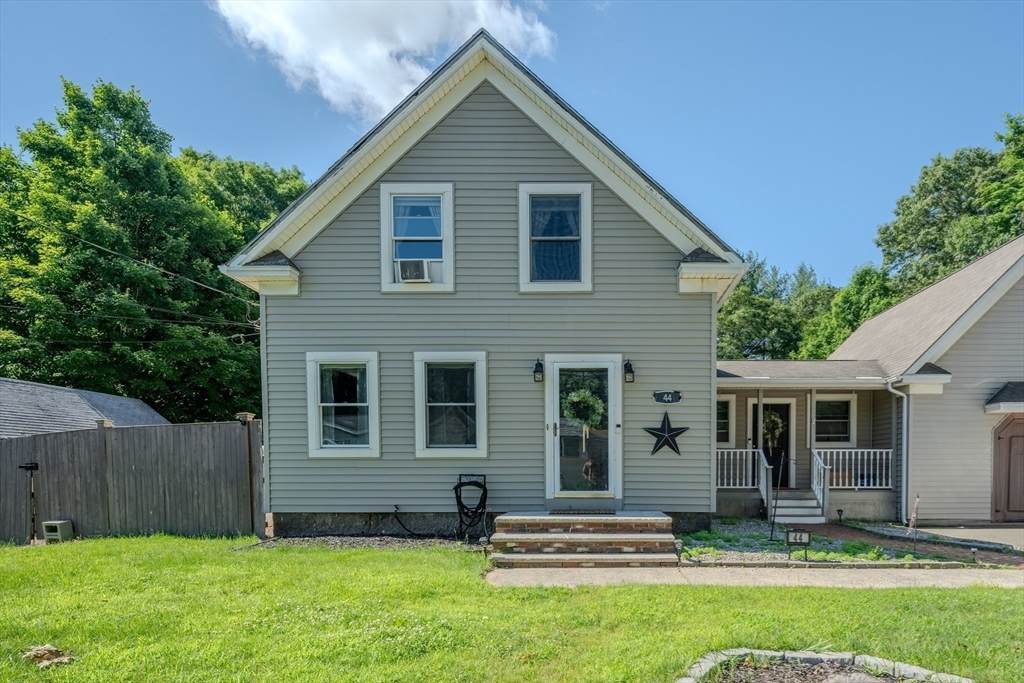 44 Pine St - Photo 1