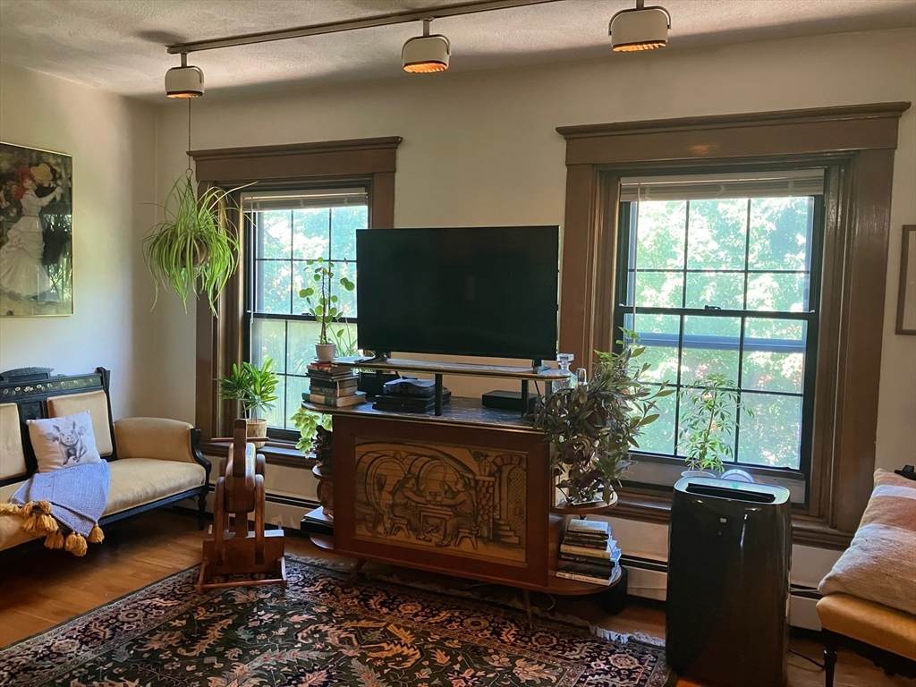 27 Union Park - Photo 1