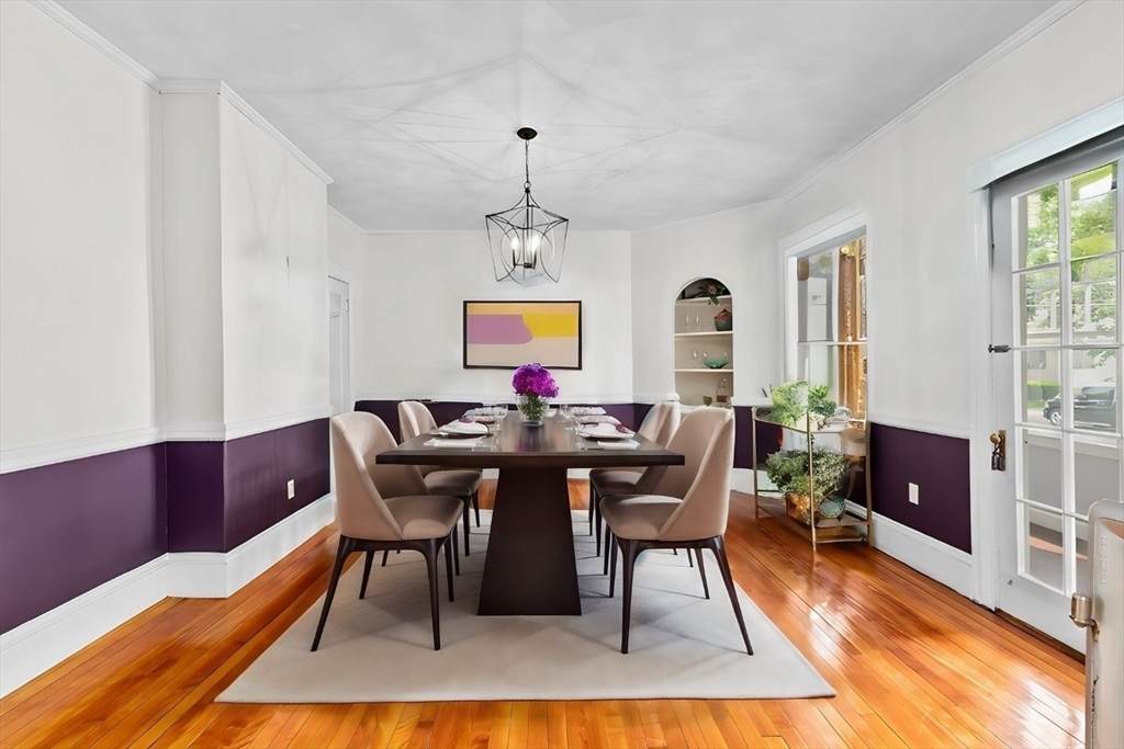 318 Newton Street - Photo 1