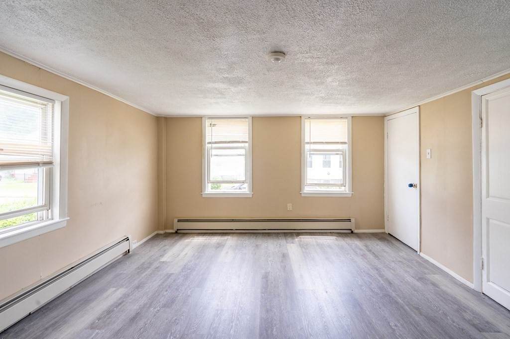35 Water St - Photo 1