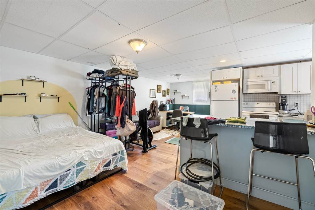 1531 Massachusetts Avenue - Photo 1