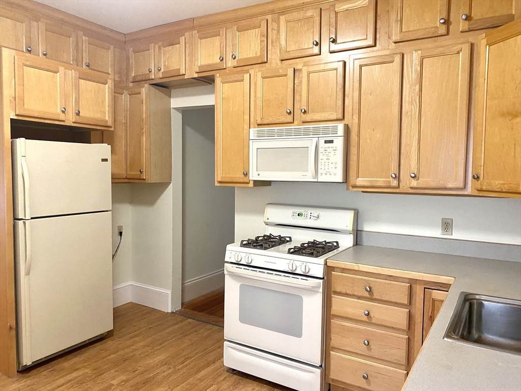 64-66 Sixth St - Photo 1