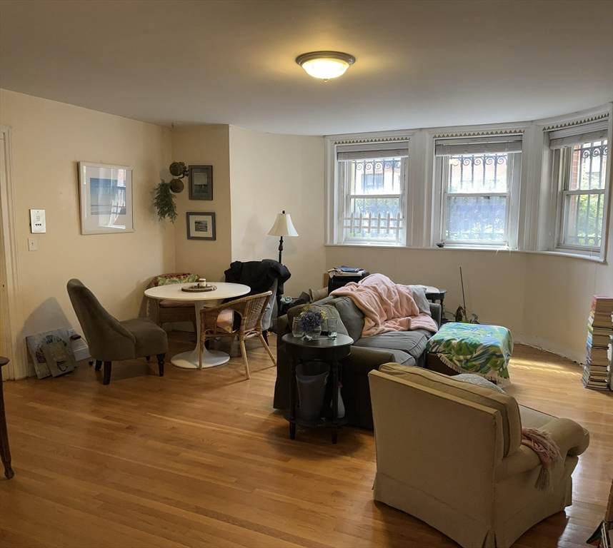 191 Marlborough Street - Photo 1