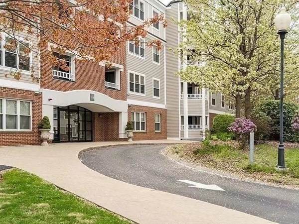 318 Rindge Ave - Photo 1