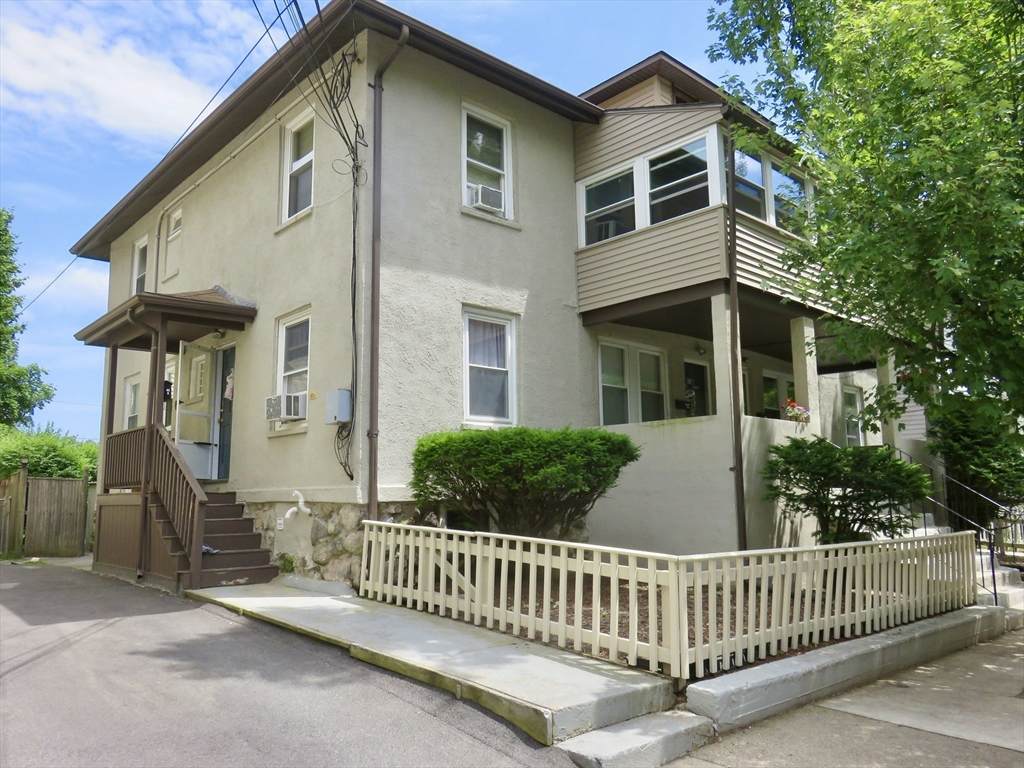 43 Rich St - Photo 1