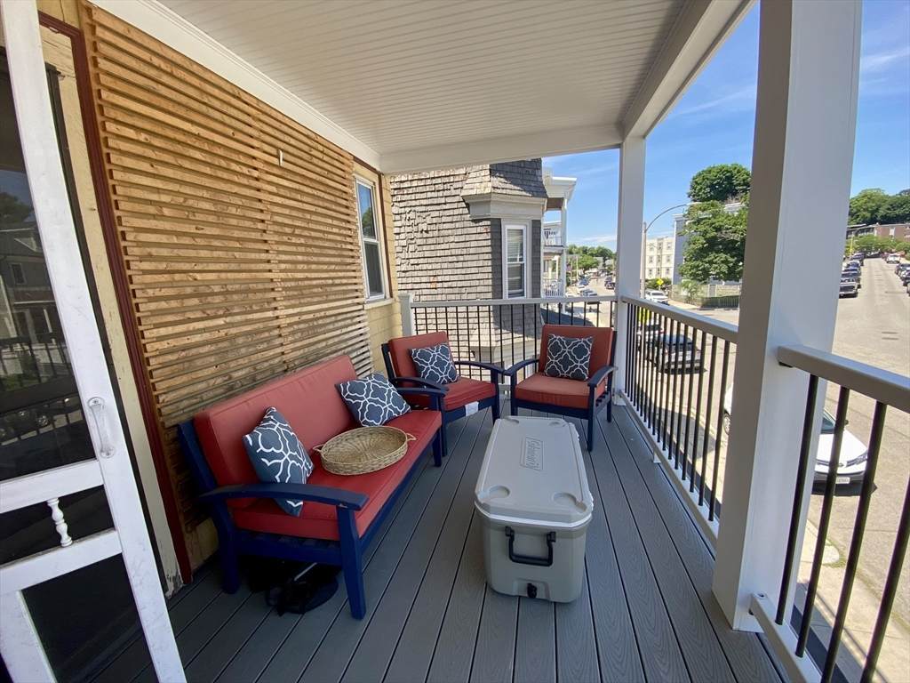 144 Minot St - Photo 1