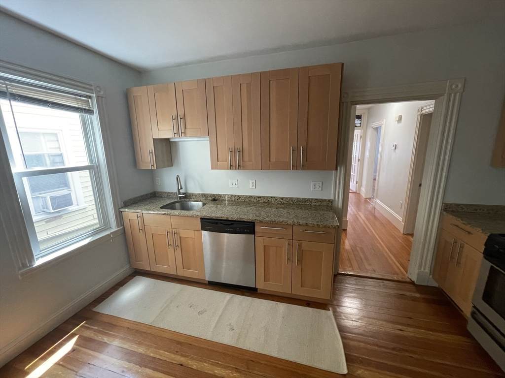 41-43 White Place - Photo 1