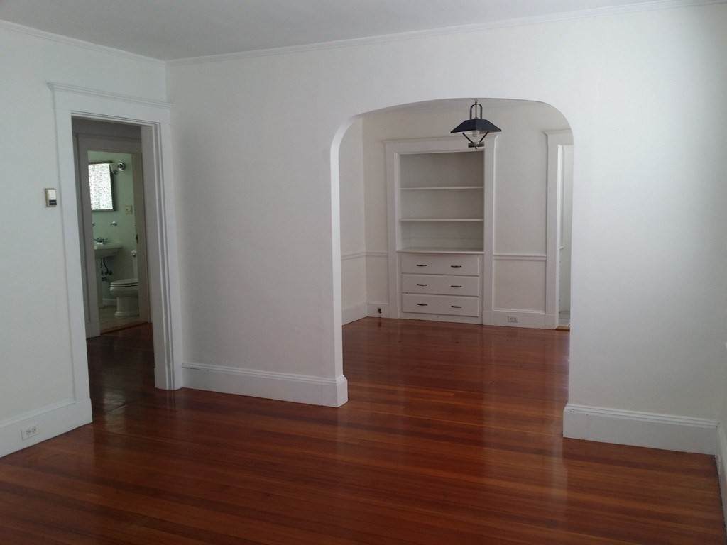 176 Safford - Photo 1