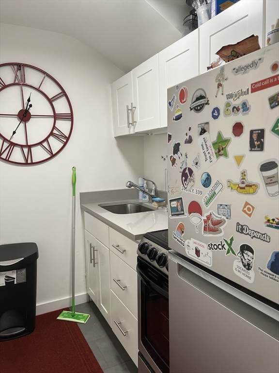 105 Charles Street - Photo 1