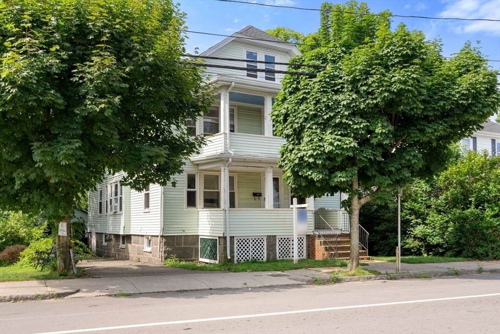 109 Whitwell St - Photo 1