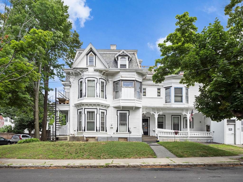 51 Newcomb Street - Photo 1